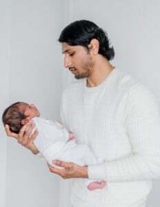 In Home Newborn Lifestyle and Family Portraits