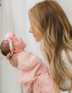 Newborn Lifestyle Sessions In Home