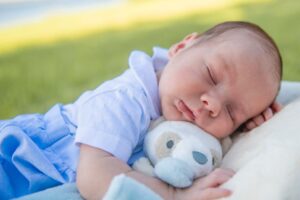In Home Newborn Lifestyle and Family Portraits