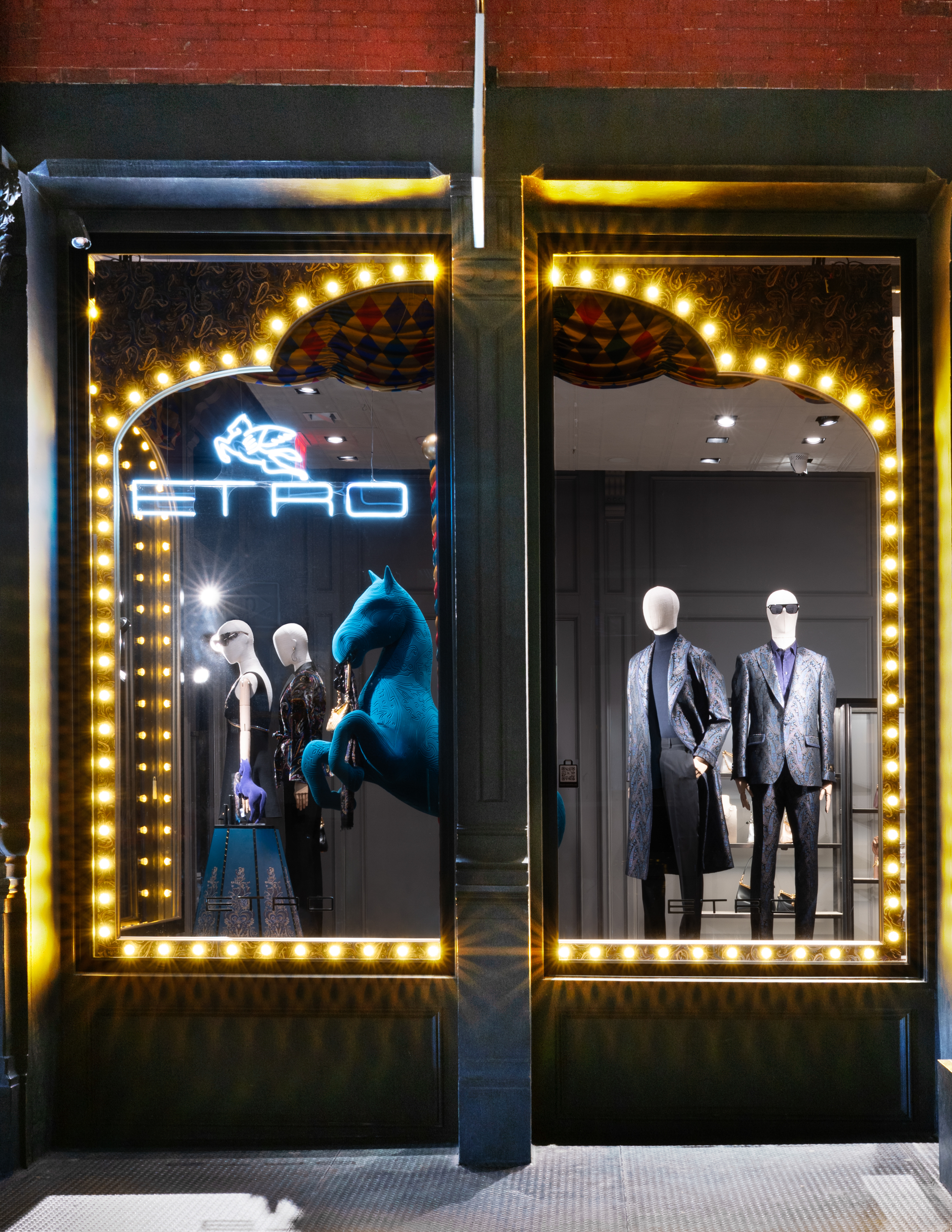 Commercial Photographer NYC | Storefront, Retail & Visual Merchandising Photography