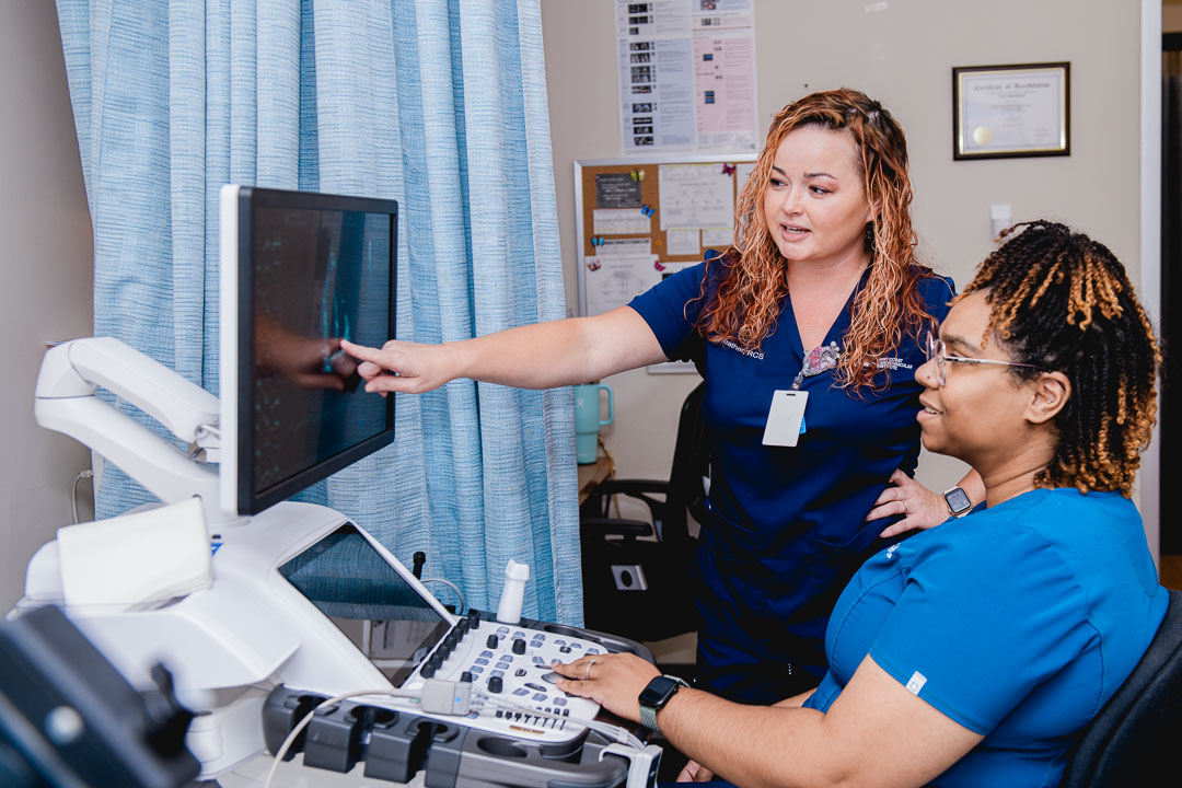 Candid collaboration between medical staff during a diagnostic procedure in NYC