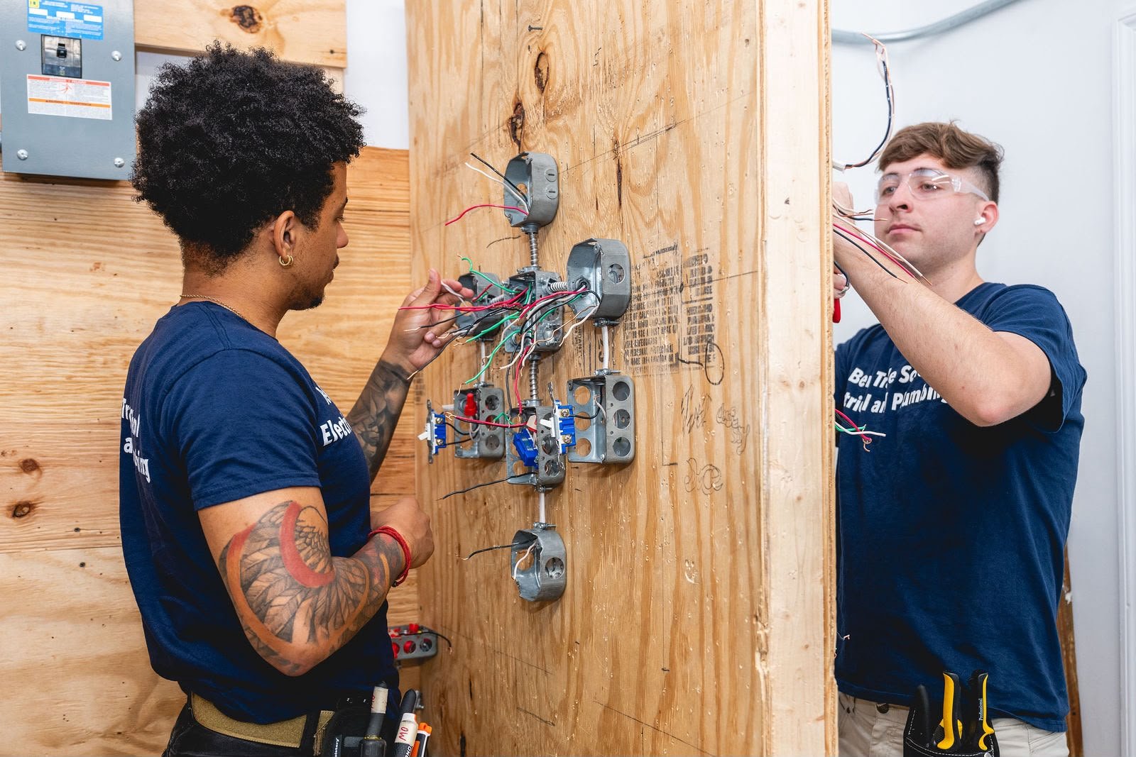 Commercial lifestyle photography for a trade school in Long Island City, NYC, highlighting its electrical and plumbing programs, hands-on training facilities and practical learning environment. Professional brand photography created for the school’s website, social media and marketing materials.